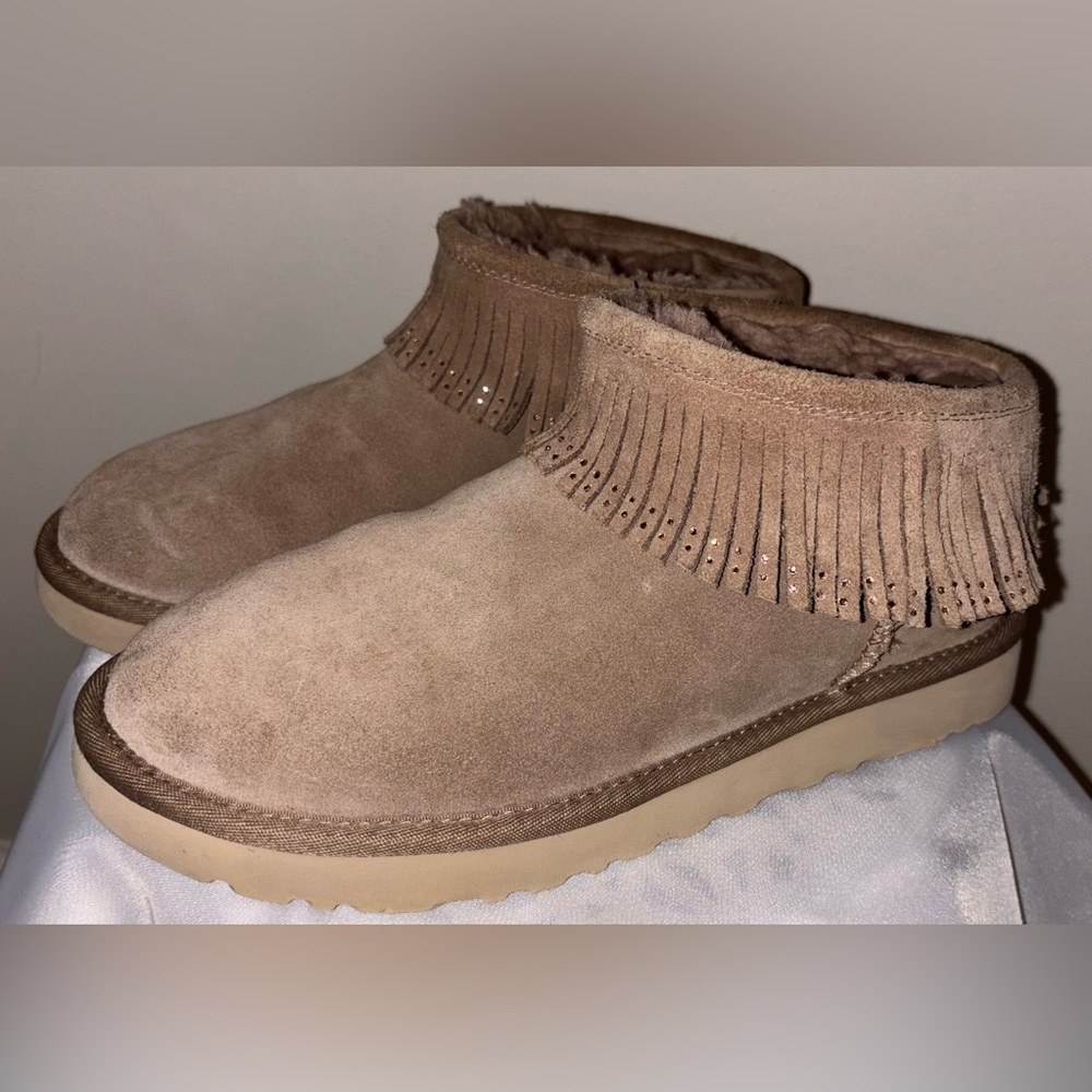 UGG Ultra Mini Fringe Bling